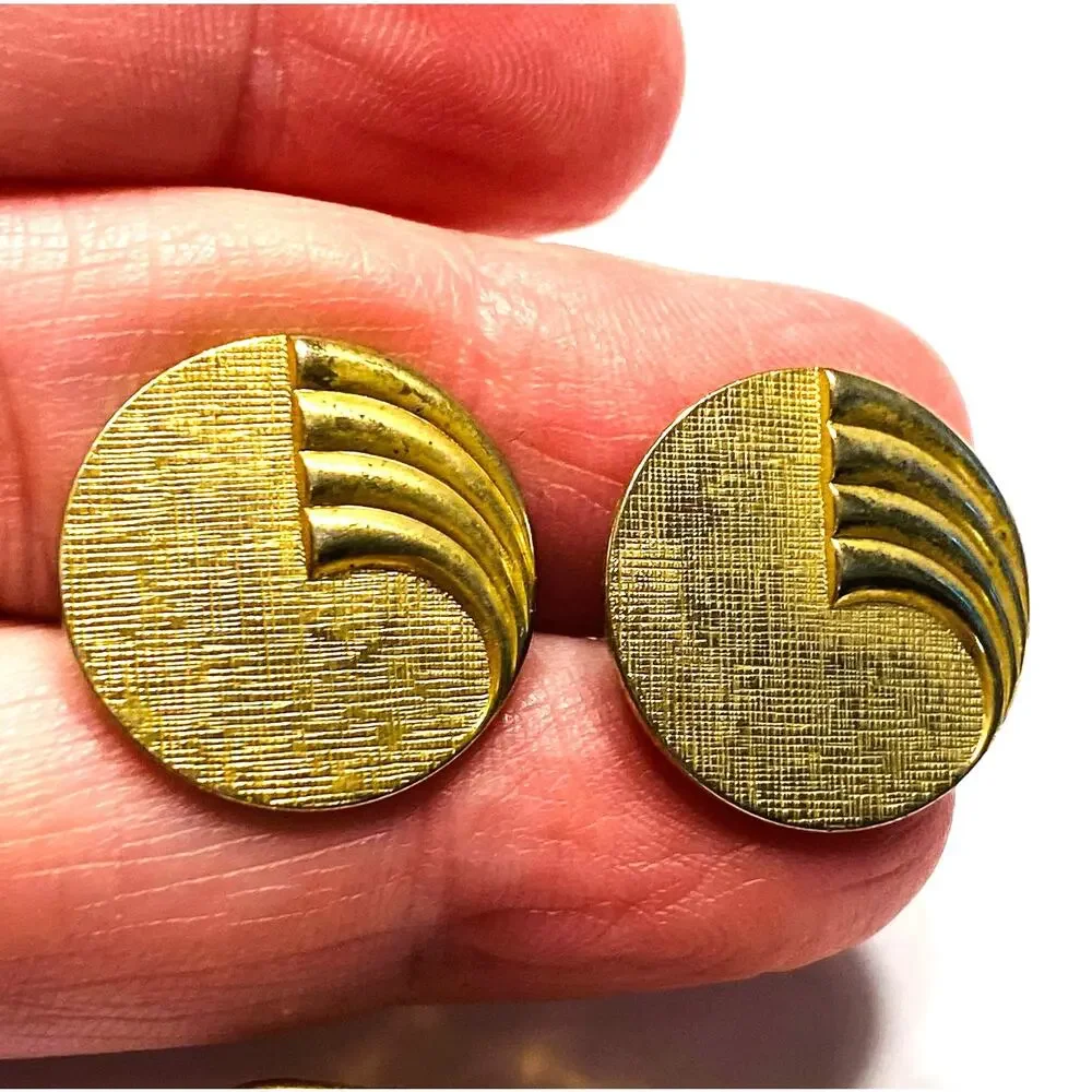 Vintage Mid Century Men’s jewelry Set Cufflinks & Matching Tie Bar Gold Rounds